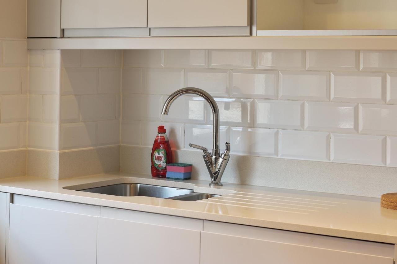 Modern 2-Bed Apartment, Free Parking, City Centre, Netflix & Pet Friendly - Hosted By Stay Host Save Sheffield Extérieur photo