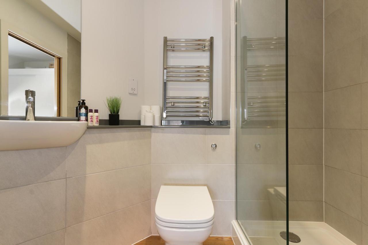 Modern 2-Bed Apartment, Free Parking, City Centre, Netflix & Pet Friendly - Hosted By Stay Host Save Sheffield Extérieur photo