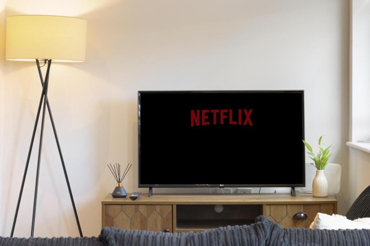 Modern 2-Bed Apartment, Free Parking, City Centre, Netflix & Pet Friendly - Hosted By Stay Host Save Sheffield Extérieur photo