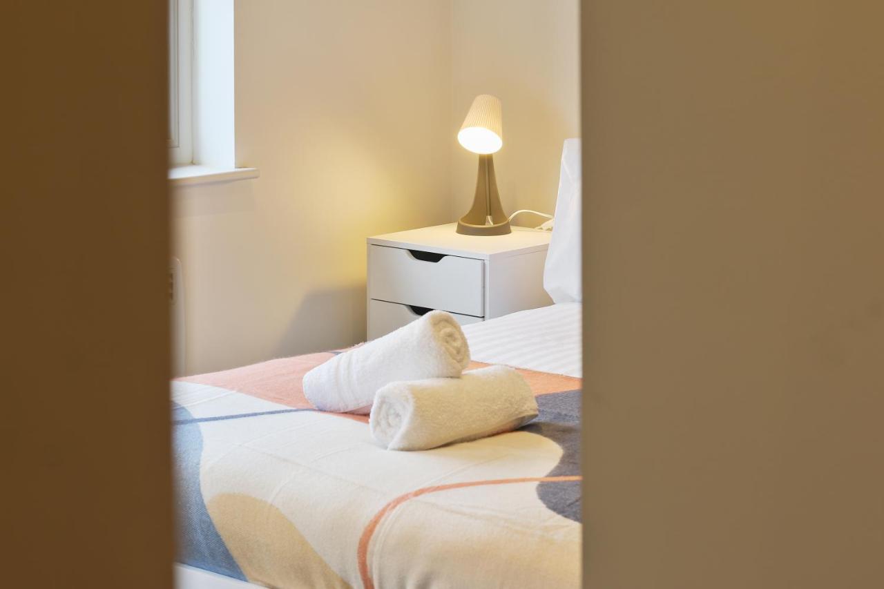 Modern 2-Bed Apartment, Free Parking, City Centre, Netflix & Pet Friendly - Hosted By Stay Host Save Sheffield Extérieur photo