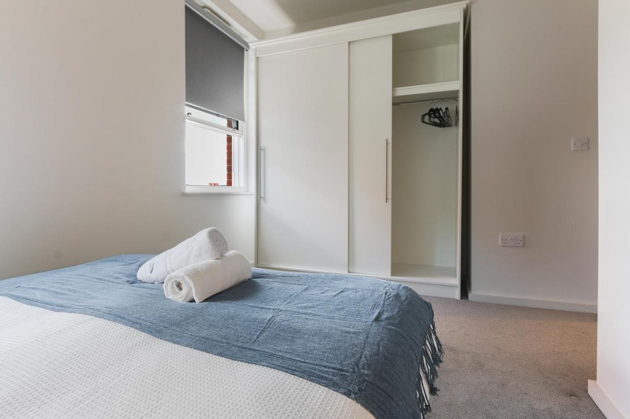 Modern 2-Bed Apartment, Free Parking, City Centre, Netflix & Pet Friendly - Hosted By Stay Host Save Sheffield Extérieur photo