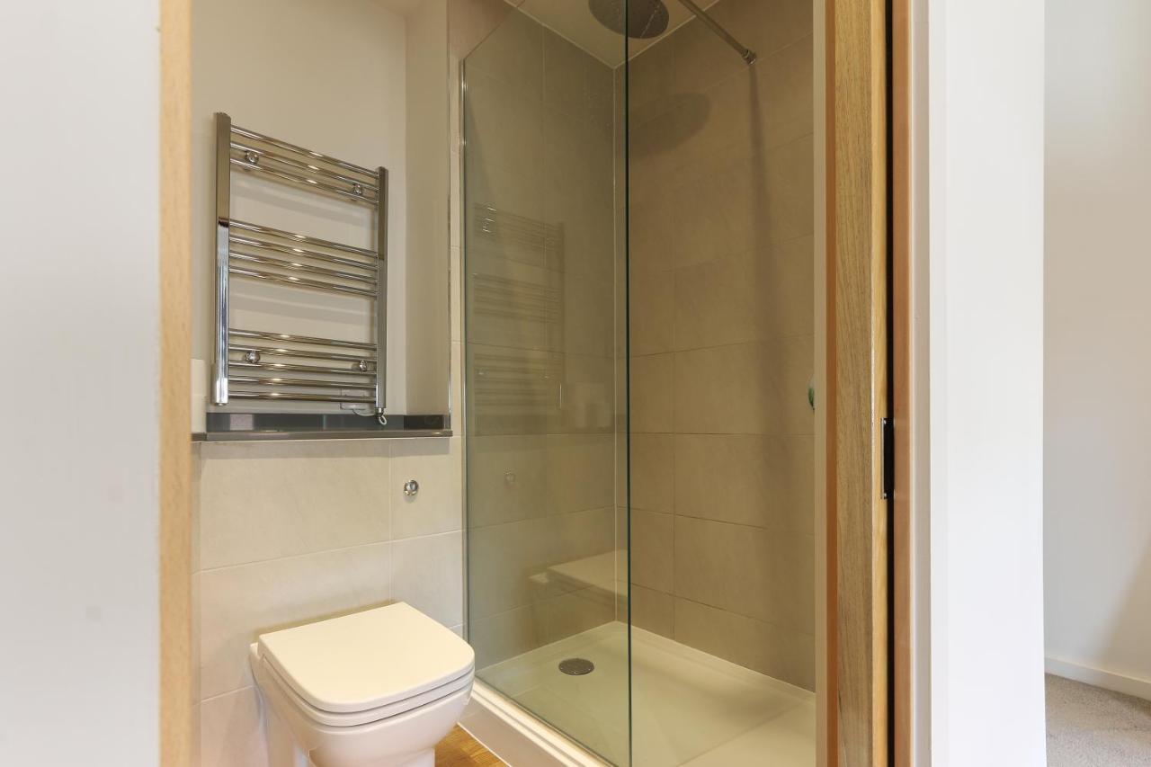 Modern 2-Bed Apartment, Free Parking, City Centre, Netflix & Pet Friendly - Hosted By Stay Host Save Sheffield Extérieur photo